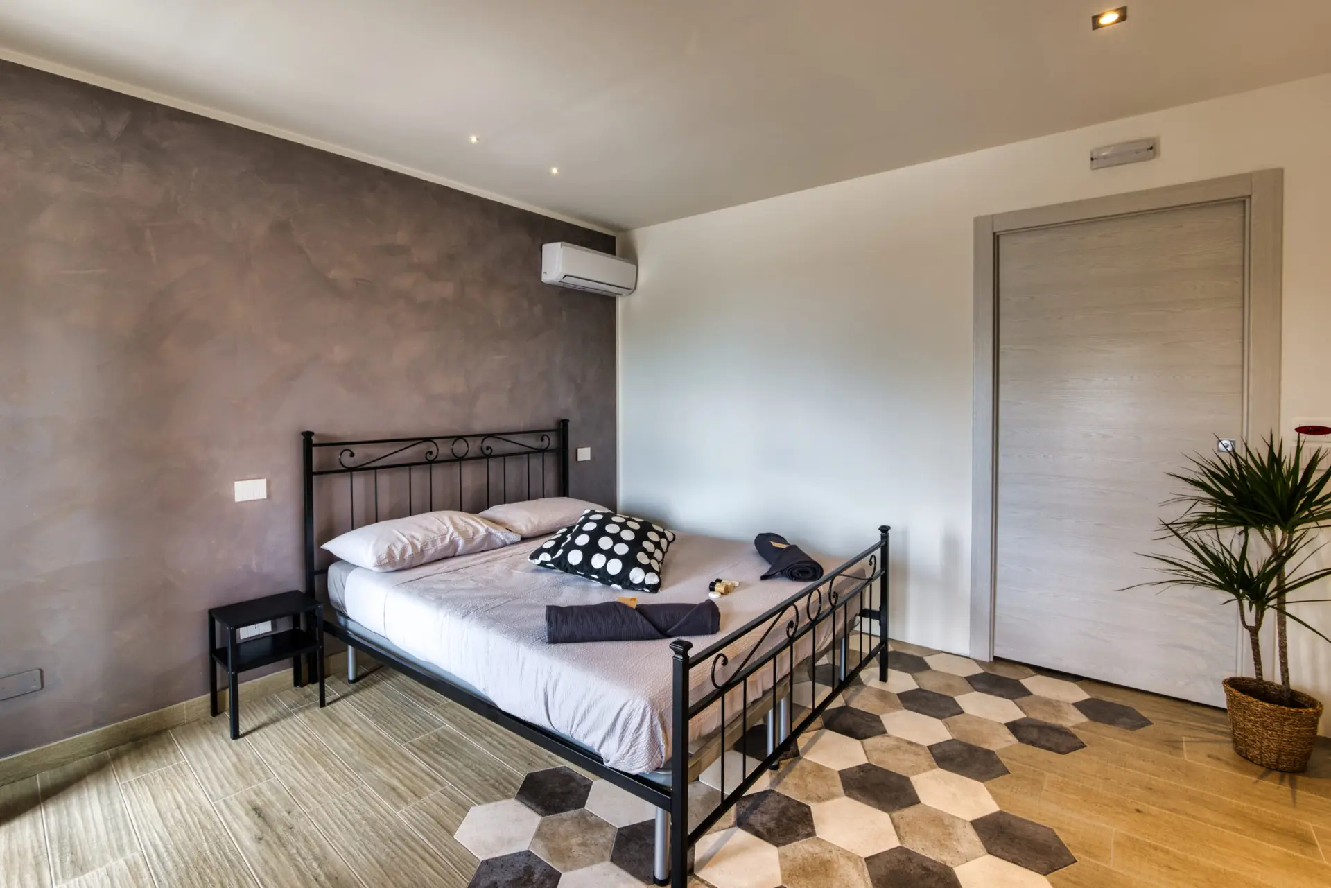 Camera N.1 piano terra con accesso a disabili