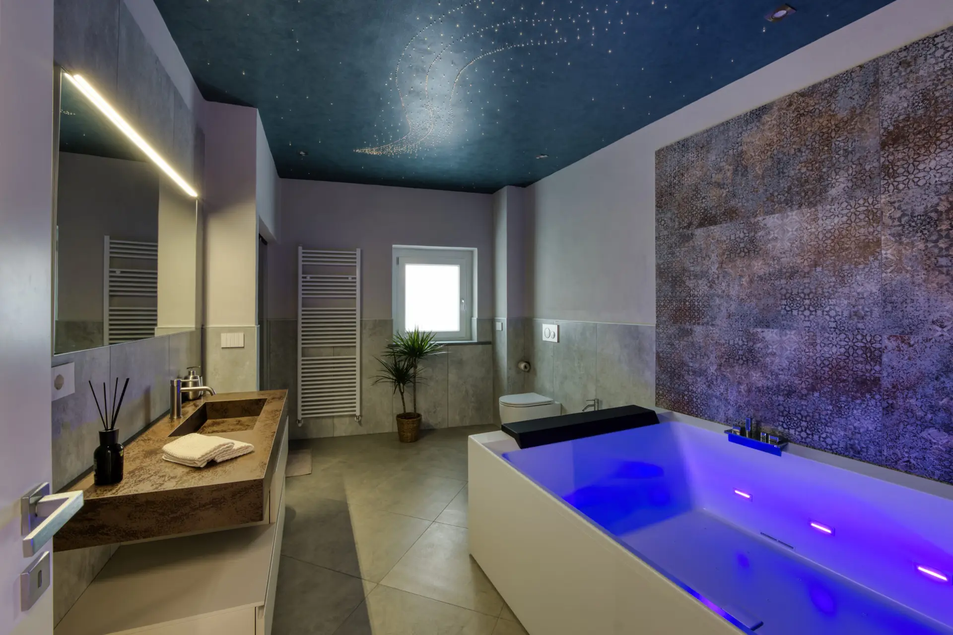 https://lacantinarentrooms.it/wp-content/uploads/2024/07/P1041839_hdr-scaled.webp